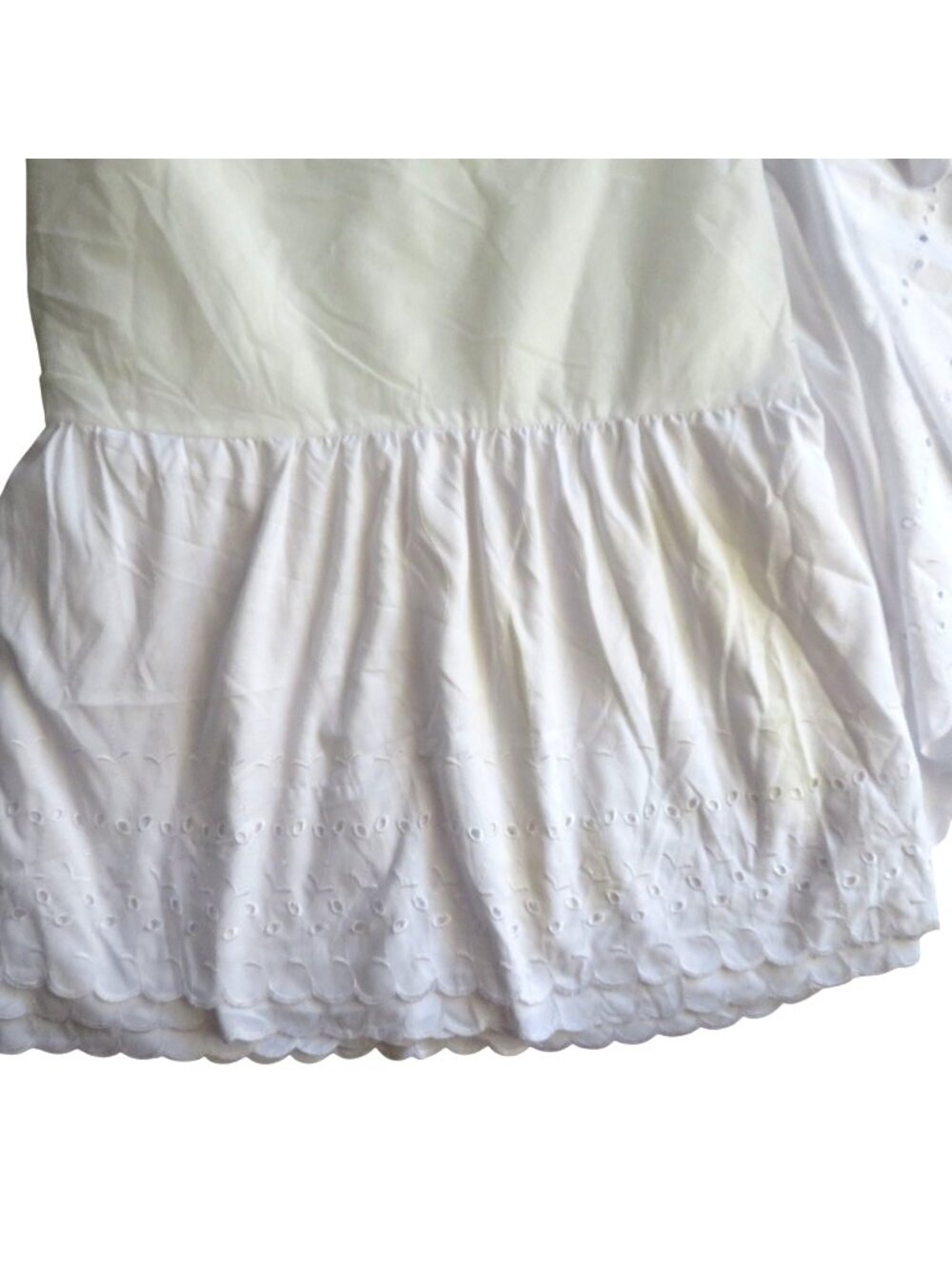 White Twin Bed Skirt Eyelet Embroidery Scalloped Hem14" Drop Cottage Country